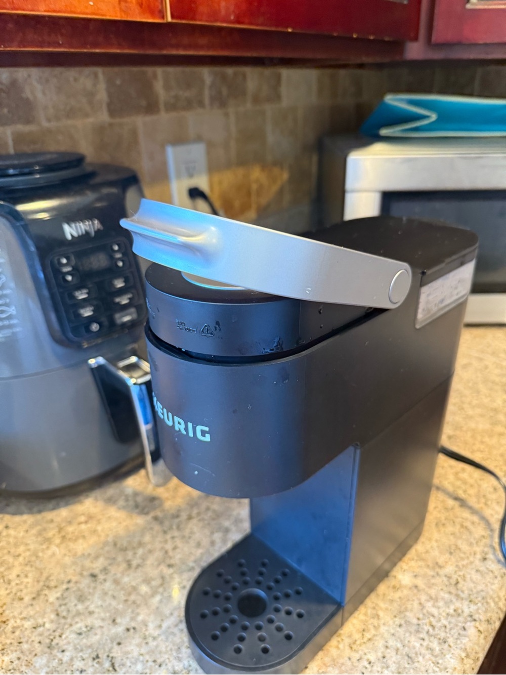 Keurig Black Single-Serve K-Cup Brewer with Silver Handle